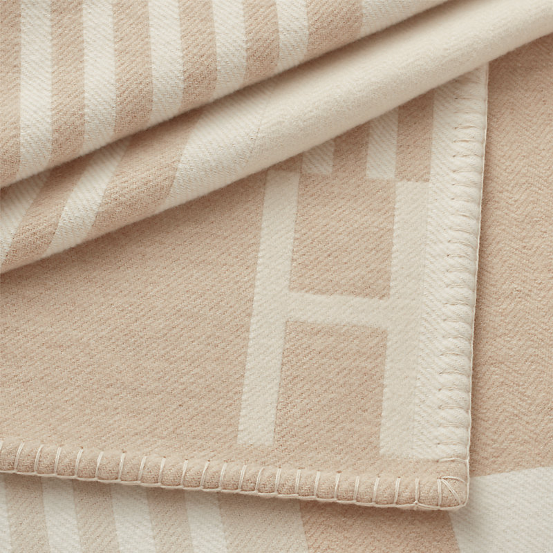 エルメス　ブランケット Avalon Neon blanket | Hermès USA